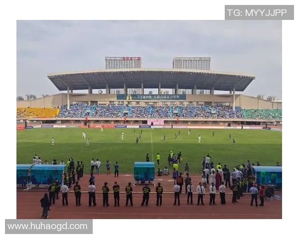 香港足球明星队精彩入球顺序回顾与分析展现球队风采与实力